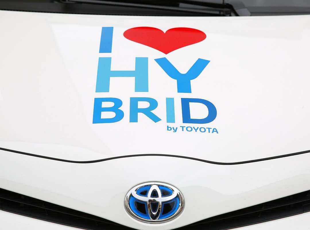 hybrid cars guide