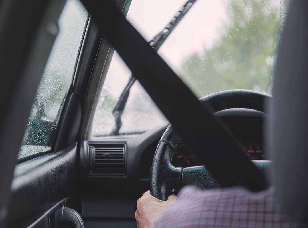 wet road safety tips